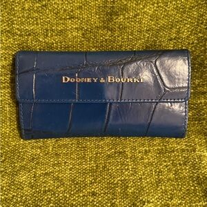 Dooney and Bourke croc print wallet